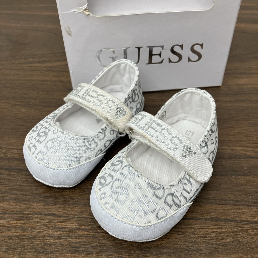 VINTAGE Guess Baby Crib Shoes Booties White Logo Lace Up Size 2 New!